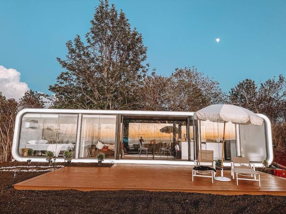 Modern Off Grid Tiny Home! ฮาเลวา ภายนอก รูปภาพ
